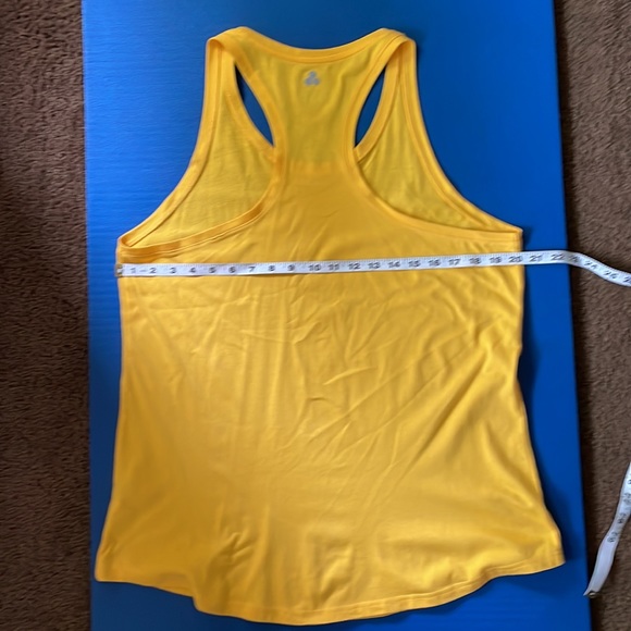 Tek Gear Dk Yellow Racerback Tank in XL - Picture 2 of 3